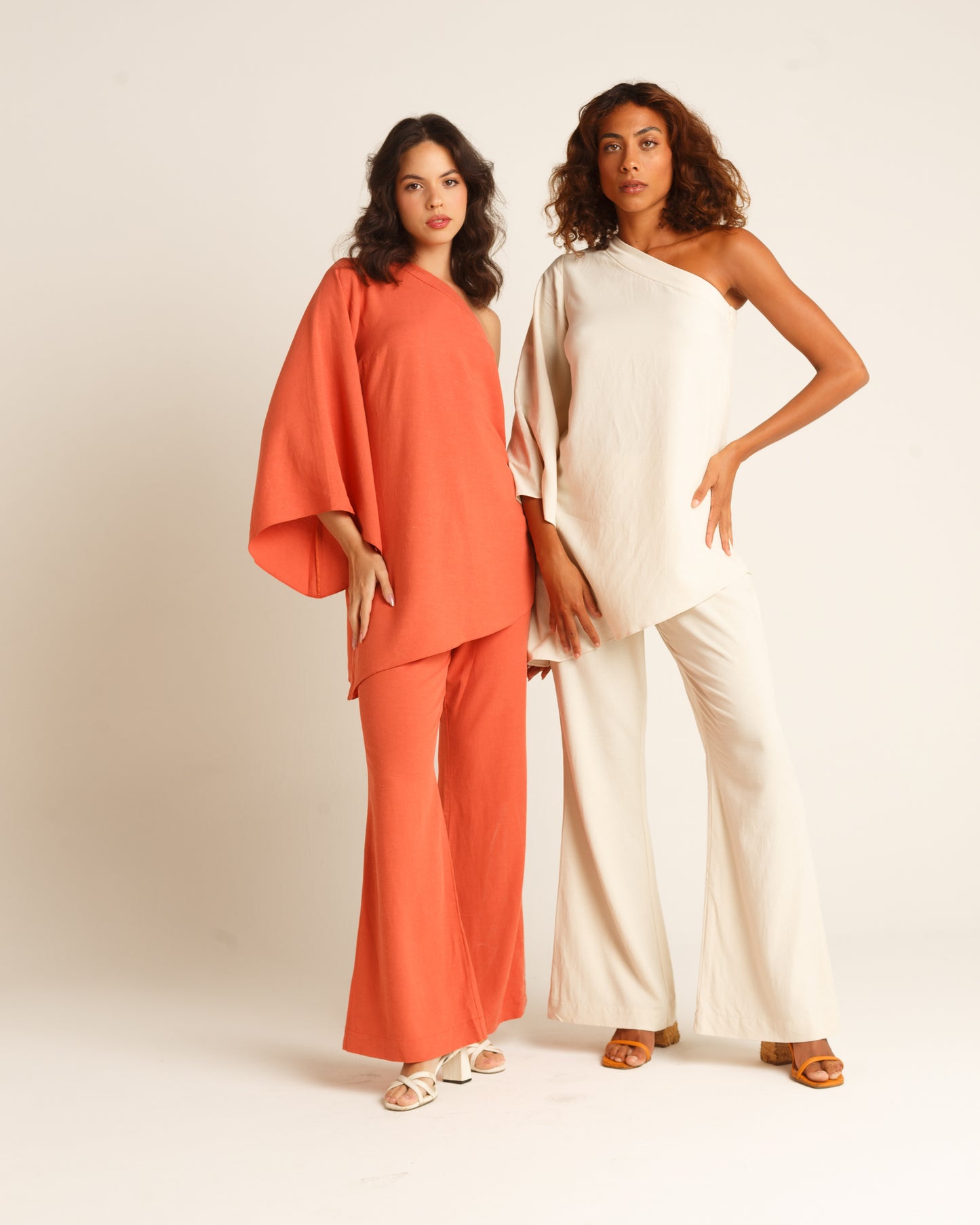Conjunto Túnica Assimétrica e Calça Flair