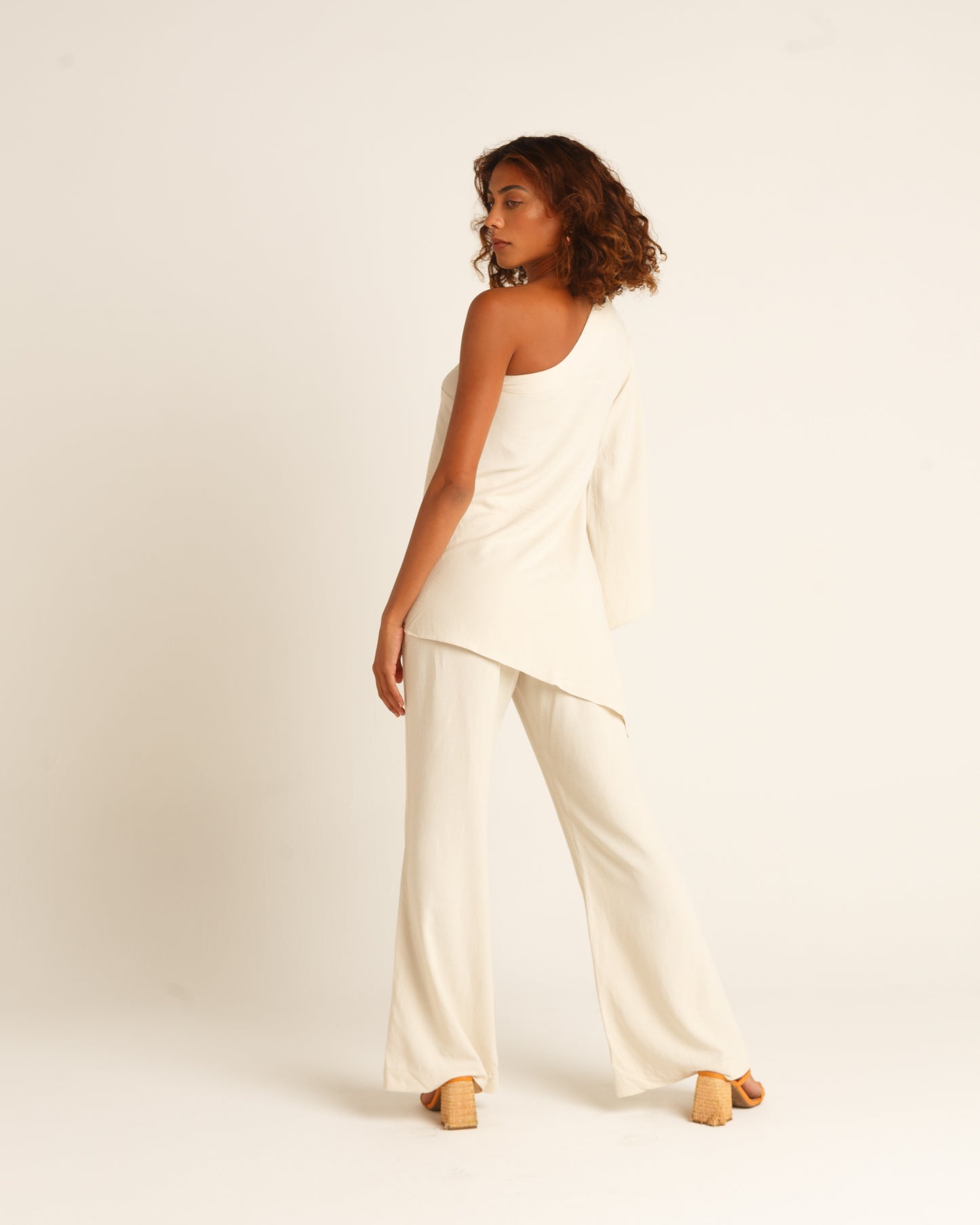 Conjunto Túnica Assimétrica e Calça Flair